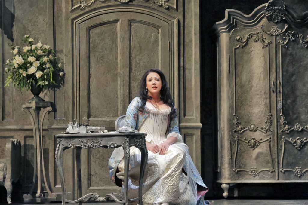 SUSANNA PHILLIPS (COUNTESS ALMAVIVA). Photo by Ken Howard 